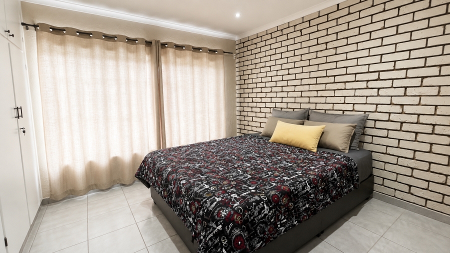 3 Bedroom Property for Sale in Flimieda North West